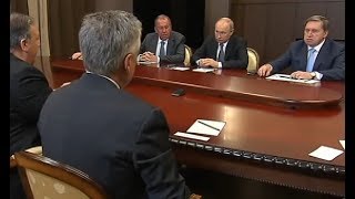 Зачем Помпео приезжал к Путину?
