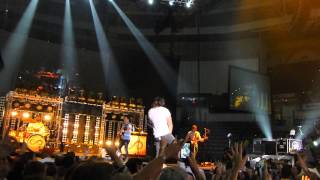 Jake Owen Jump Cover North Charleston 5-17-13