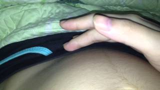 Baby kicking inside mommy's belly (19 weeks) - thai nhi 19 tuần đạp trong bụng mẹ - thai máy.