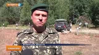 На Волині прикордонники затримали 38 ящиків контрабандних цигарок