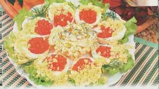 Яйца фаршированные красной икрой рецепт. Вкусные закуски на праздник Eggs stuffed with caviar recipe