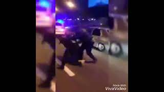 Мужик избил жестоко ментов! Разборка с ментами! Драка с ментами!Избил сотрудников полиции! драки