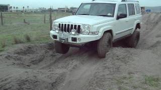 Jeep Commander 5.7L V8 Hemi tackling Jeep Adventure Track in Cape Town, South Africa