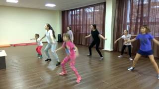 Школа танцев KrEaTiV, группа хип-хоп (подростки).