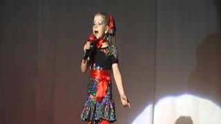 Диана Дрыгина, 8 лет, "Весёлая песенка"