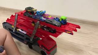 Хот Вилс машина большой автовоз на 50 машинок как у Мистер Макс Hot Wheels Mega Hauler