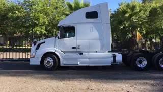 Продаётся Трак в США VOLVO 670 Full Package. 2012 год, 570.000 пробег, есть холодильник:)