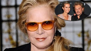 Et Sylvie Vartan, mère de David Hally­day, ne peut accep­ter la déci­sion de Johnny