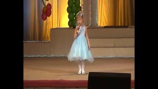 Серафима Кириенко 3 года  "Поющий Кеша 2006",с песней "Река"