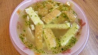 Как сварить Куриный суп с яичными блинчиками для детей - видео рецепт