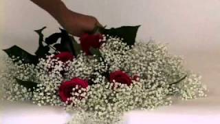 How to make Cascade Bouquet with fresh cut Roses and Gypsophilia (Baby's Breath) | GlobalRose