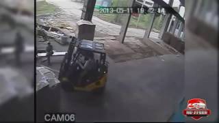 ПРИКОЛЫ НА ВИЛОЧНОМ ПОГРУЗЧИКЕ