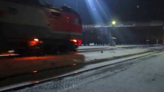 Прибытие электровоза ЭП2К-281 с поездом №379 Новый Уренгой — Оренбург