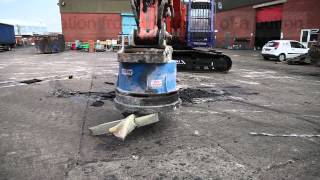Dynaset HMAG900 hydraulic magnet with OilQuick coupler