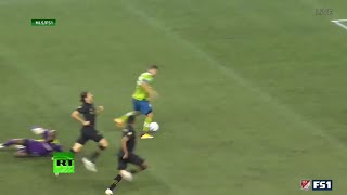 Oops! Goalie’s big miss
