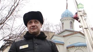 Купола и золотые кресты торжественно установили над храмом в московском СИЗО «Матросская Тишина».