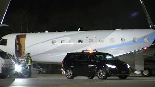 'Katy Perry steps off private jet in Melbourne as Celine Dion watches on?' 1/8/18