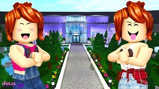 Roblox -  O HOTEL ESTÁ PRONTO! (Bloxburg)