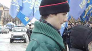 смт  Підволочиськ, ВО Свобода,день Злуки,клятва біля пам'ятника Т ГШевченко!