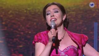 Лариса ЕЛИНА «Знаю, ждешь ты, королева» ("ПРАЗДНИК РОМАНСА-2016")