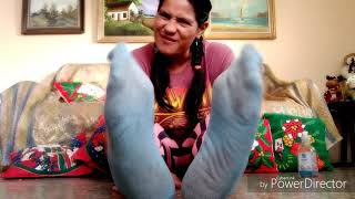 Smelly socks removal, oily soles and feet rubbing