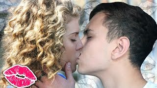Мой ПЕРВЫЙ СТРАСТНЫЙ ПОЦЕЛУЙ ?