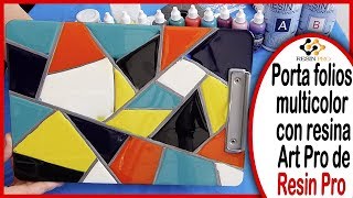 Porta folios multicolor personalizado con resina Art Pro de Resin Pro