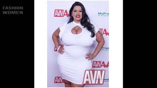Sofia Rose..Curvy Fashion..Plus Size Curvy Outfit Ideas