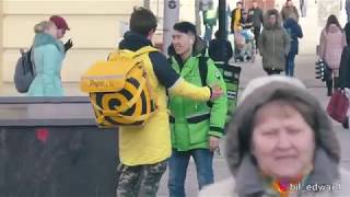 EDWARD BIL ПРАНК / ДРАКА КУРЬЕРОВ / DELIVERY VS ЯНДЕКС ЕДА - реакция людей НА РОЗЫГРЫШ