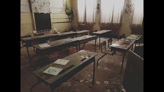 Abandoned Preschool With 50 Year Old Toys | BROS OF DECAY - URBEX