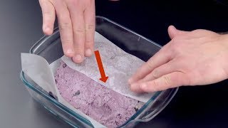 Enveloppez la pâte dans du papier et attendez 30 minutes. Puis, tout devient beaucoup plus facile.