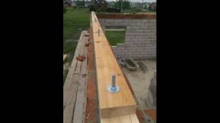 Мауэрлат на кирпичной стене.Mauerlat on a brick wall