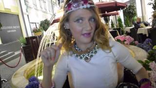 Света Яковлева читает стихи Анны Ахматовой