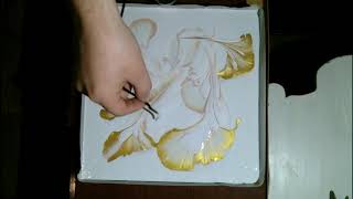 Нетрадиционное рисование. Дорогая картина из золота. Техника Fluid art.
