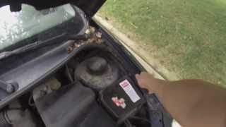 Peugeot 206 : Ouverture du capot moteur