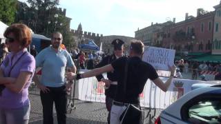 Free hugs Verona (regalo abbracci)