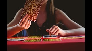 ЧТО ХОЧЕТ ВАМ СКАЗАТЬ,НО МОЛЧИТ/Онлайн гадание/Tarot