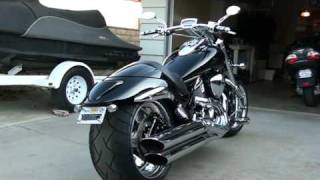 Suzuki M109R with a 300 tire kit