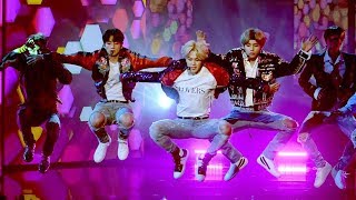 BTS Leaves Fans CRYING After 'DNA' Performance | 2017 AMAs