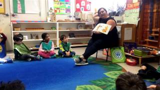 A Tandem Read Aloud at La Casita Bilingue Montessori