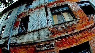 Заброшенный Дом. Старый Заброшенный Дом Видео. Футаж Детектив Триллер Ужастик. Футаж Заброшенный Дом