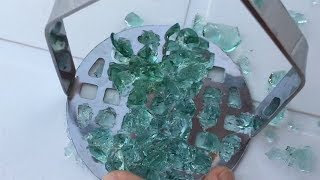 ESMAGANDO MUITAS BOLINHAS DE GEL (ORBEEZ). MUITO SATISFATÓRIO!! - Velhote