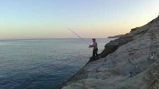 Shore Jigging Χάσιμο κυνηγού (κλάμα)