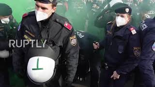 Austria: Police and protesters clash at anti-lockdown rally in Vienna