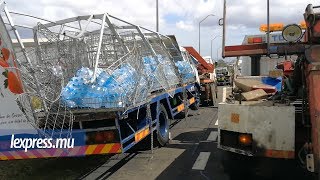 Camion renversé à Bagatelle: la circulation vers Port-Louis perturbée