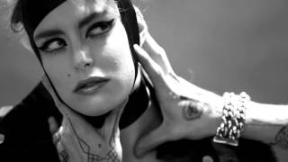 Jonas B & Stefanie Renoma presents HANTED BEAUTY / Nakid Magazine