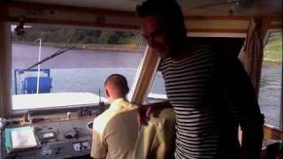Антон Зорькин на капитанском мостике теплохода.