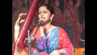 MAHALAXMI SHENOY sings "He surano chandra vha" Marathi Natyageet