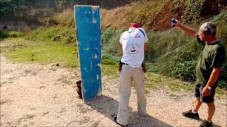 mirko prova l'ak 47 di nonno gio