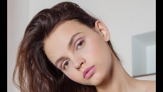 Beautiful Model Ariel 02